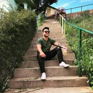 Meet your Posher, Andrew